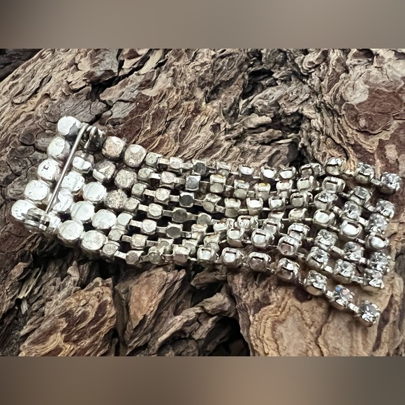 Diamante Rhinestone Clear Crystal Brooch Waterfall Square Costume 7 cm x 1.5 cms - Picture 6 of 7